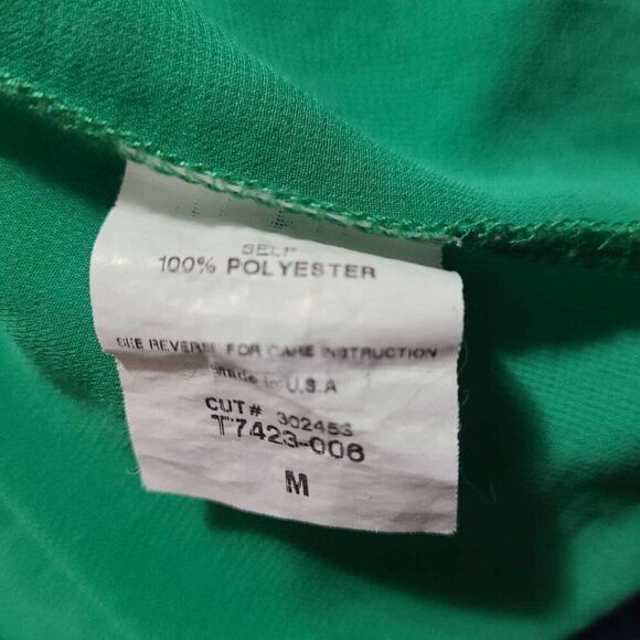 Lush Green Cut out Back High Low Blouse size Medium - Picture 7 of 8